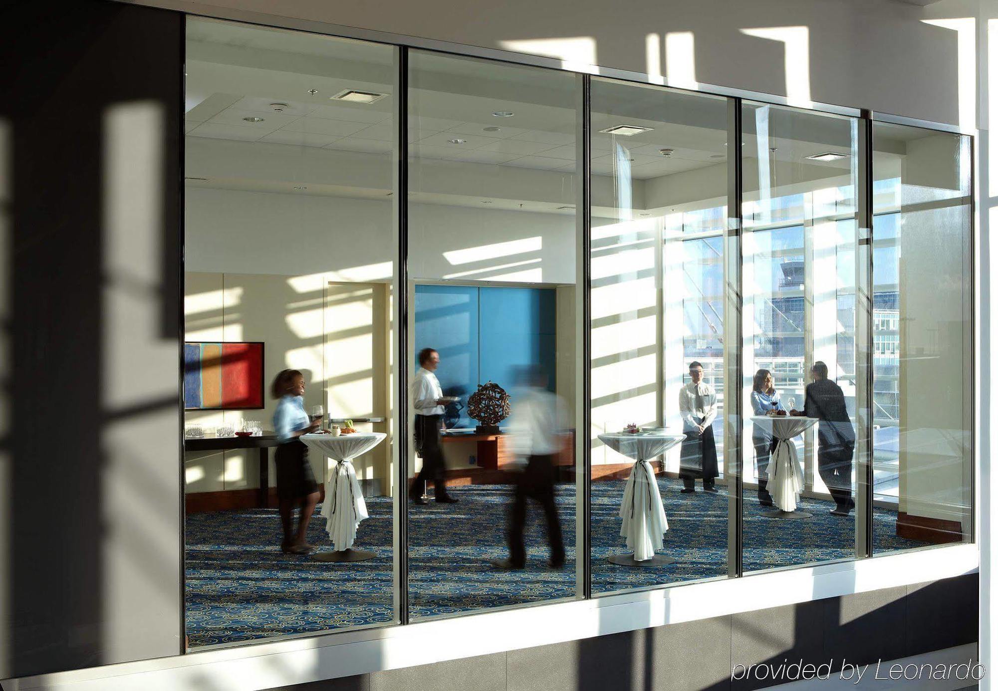 Marriott Montreal Airport In-terminal 4* Dorval