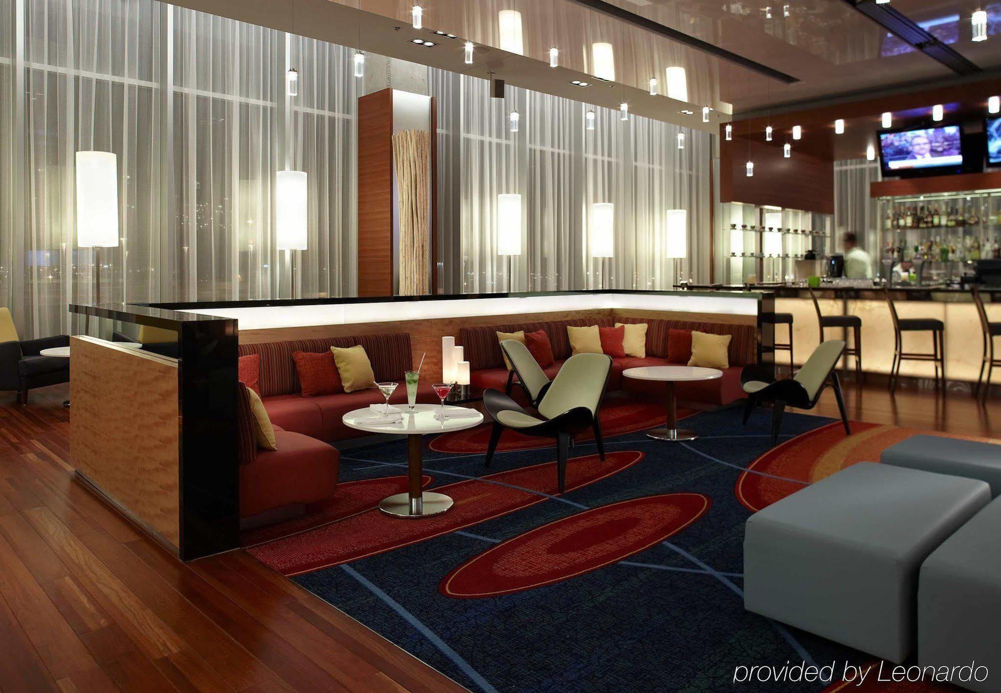 Marriott Montreal Airport In-terminal Hotel 4*