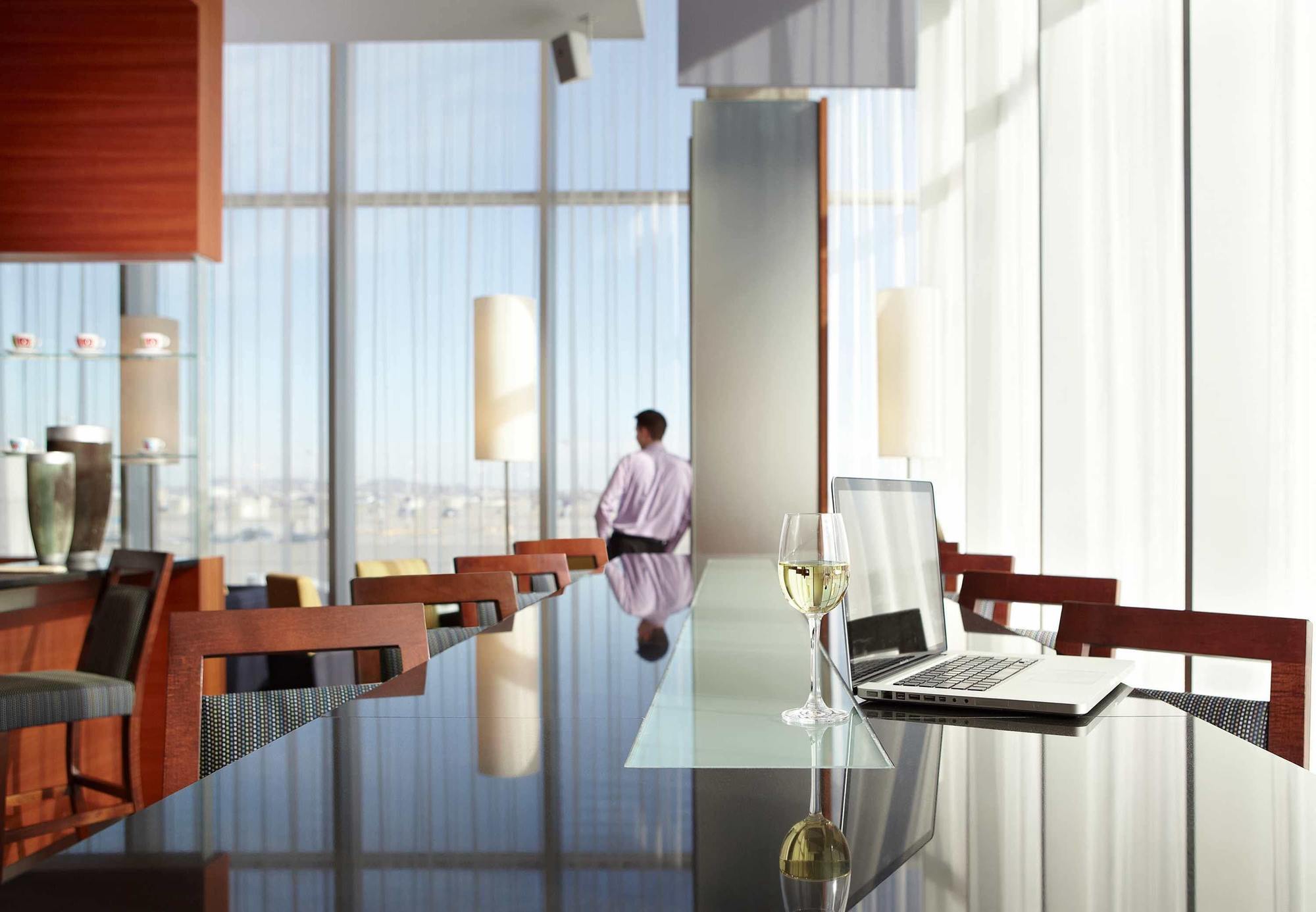 Marriott Montreal Airport In-terminal